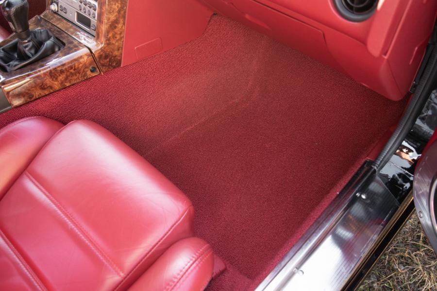 Детали интерьера Mazda Miata Limited Edition (NA) 1993 года  (фото 85 из 121)